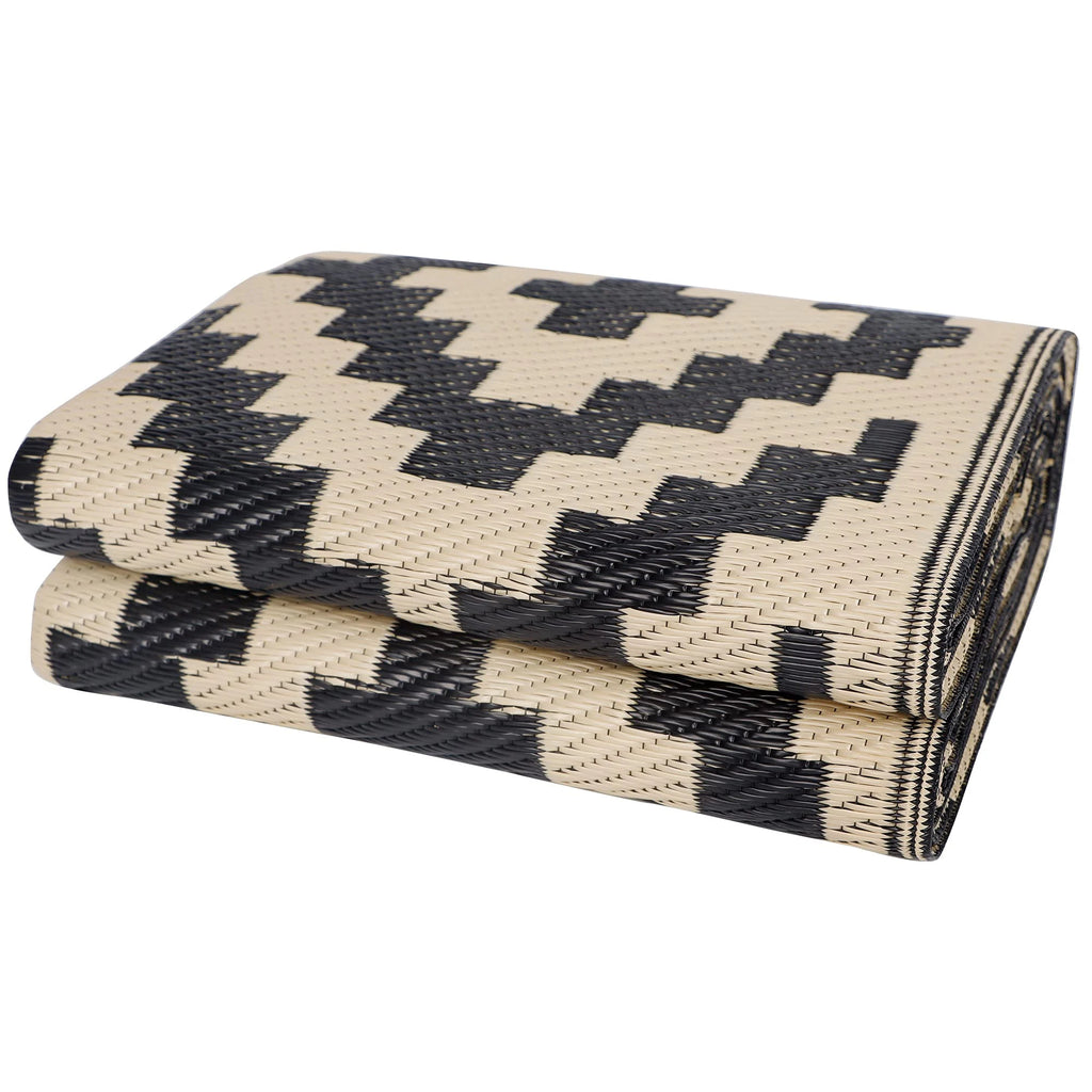 6 x 9 ft Reversible outdoor rug for RV's and campsites