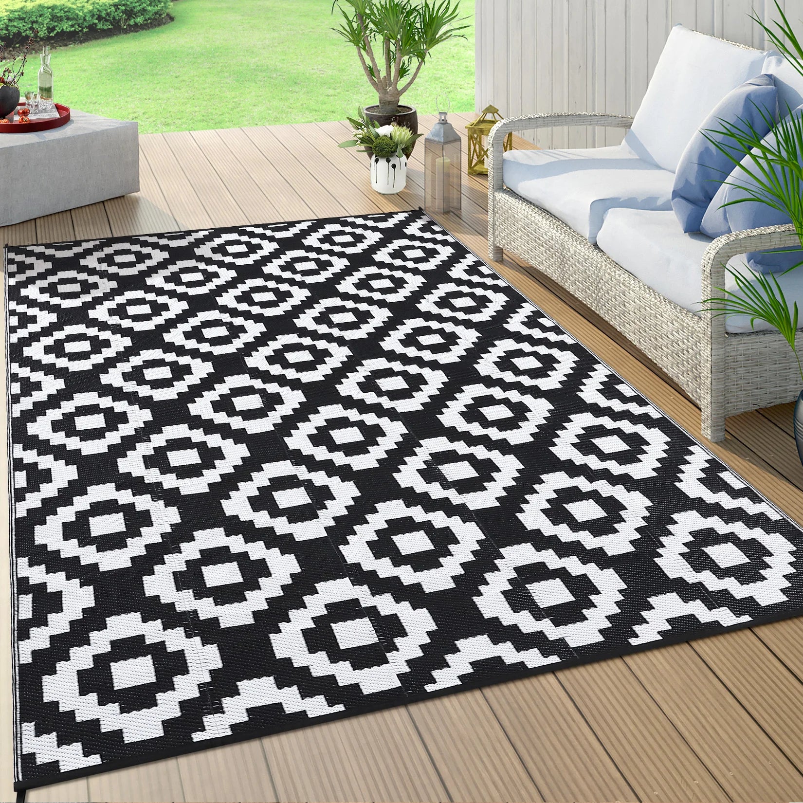 Outdoor Rug Plastic Straw Rug Modern Geometric